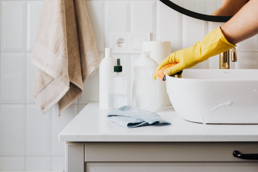 short term rental cleaning tips